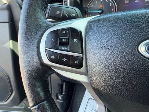 Used 2024 Ford Explorer XLT w/ Equipment Group 202A AWD/4WD image 26