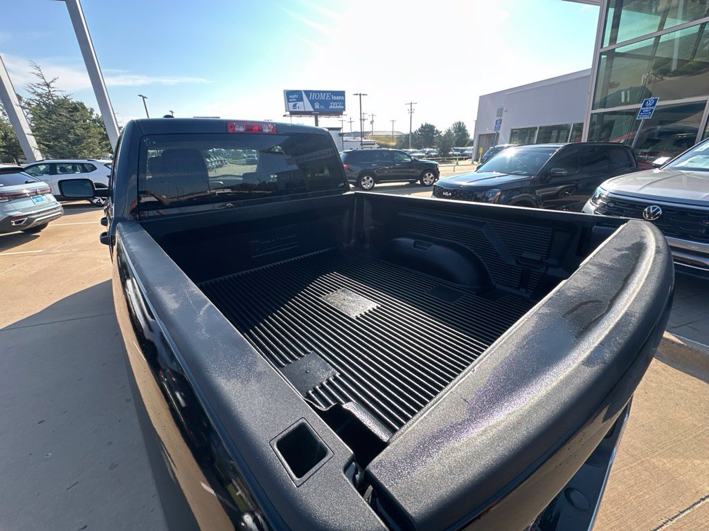 Used 2024 RAM 1500 Classic SLT AWD/4WD image 8