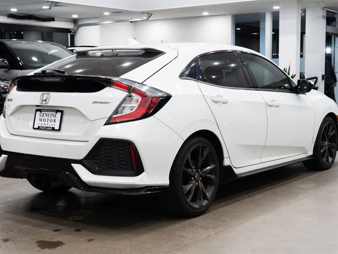 Used 2018 Honda Civic Sport image 4