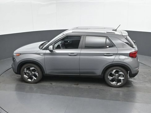 Certified 2023 Hyundai Venue SEL FWD image 37