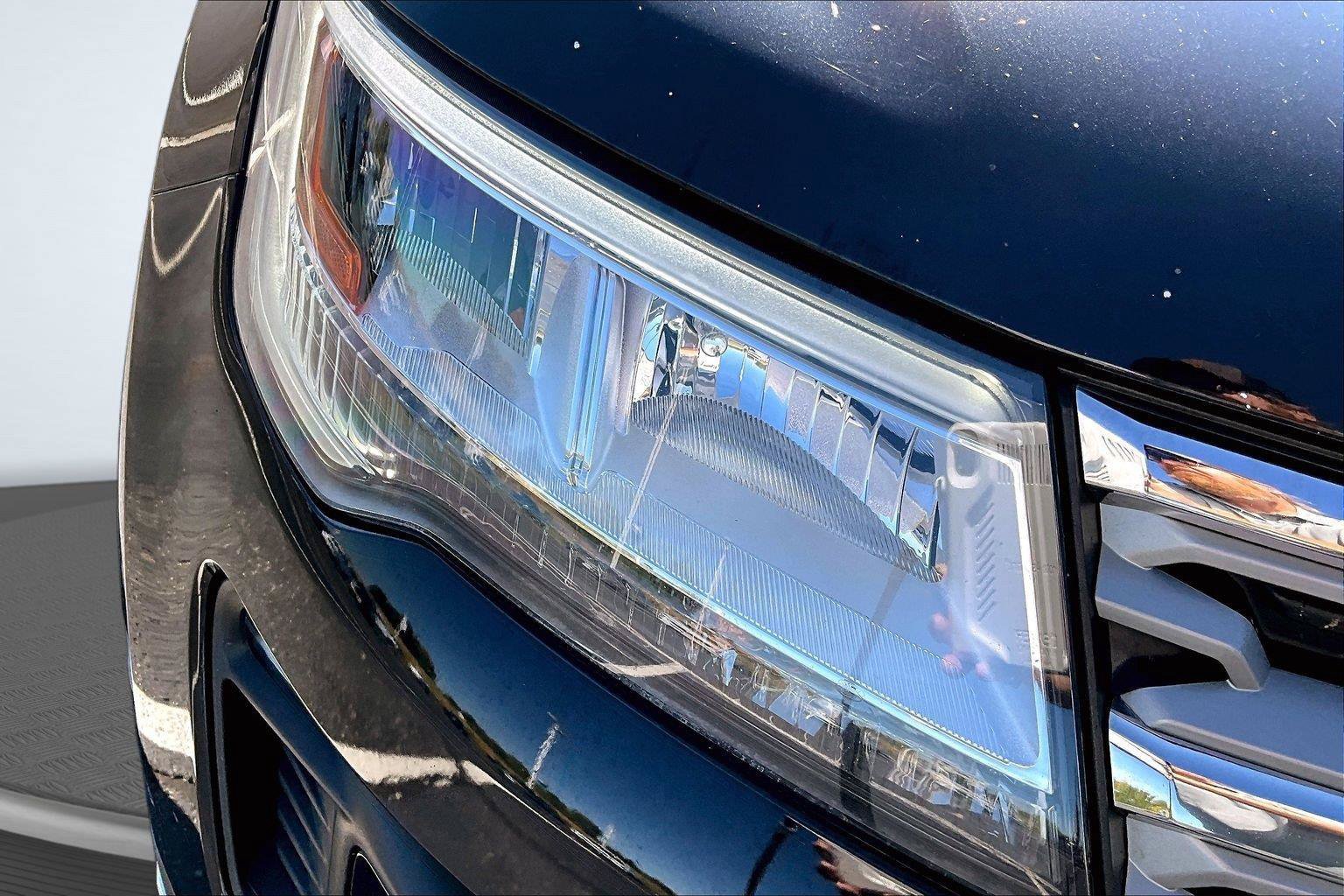 Used 2019 Ford Explorer Limited w/ Class II Trailer Tow Package AWD/4WD image 31