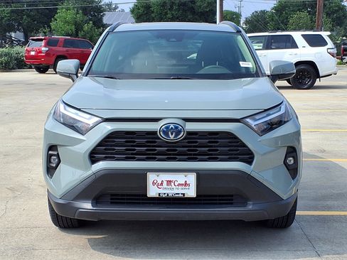Used 2023 Toyota RAV4 XLE Premium AWD/4WD image 2