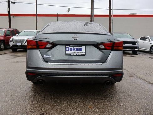 Used 2023 Nissan Altima 2.5 SL FWD image 7