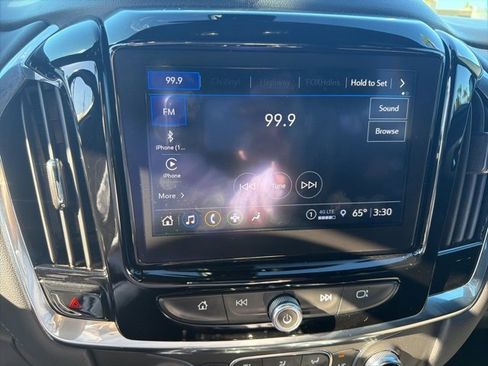 Used 2023 Chevrolet Traverse LT image 5