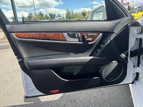 Used 2014 Mercedes-Benz C 250 Sedan image 27