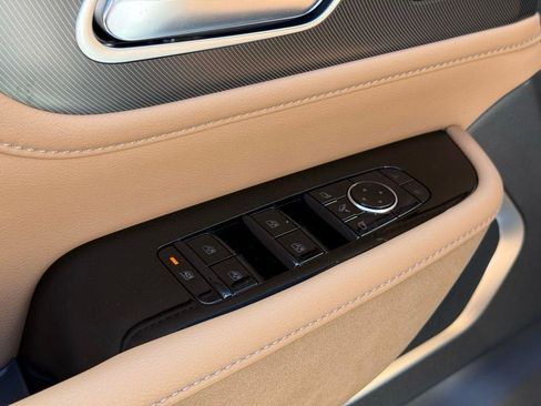 New 2026 INFINITI QX80 Luxe image 14