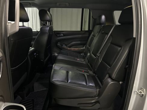 Used 2019 Chevrolet Suburban LT AWD/4WD image 22