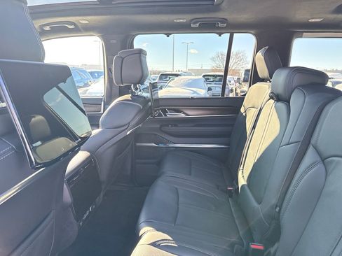 Used 2024 Jeep Grand Wagoneer Series II w/ Convenience Group III image 16