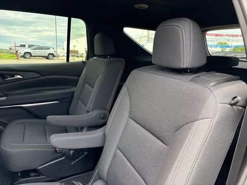 New 2026 Chevrolet Traverse LT w/ Midnight/Sport Edition AWD/4WD image 23