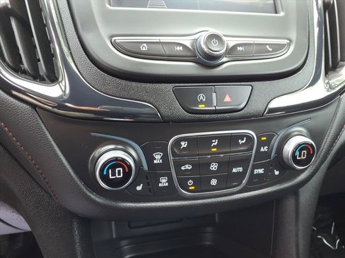 Used 2023 Chevrolet Equinox RS AWD/4WD image 11