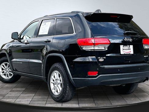 Used 2019 Jeep Grand Cherokee Laredo w/ Security & Convenience Group image 2