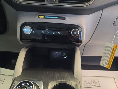 New 2024 Ford Escape SE FWD image 15