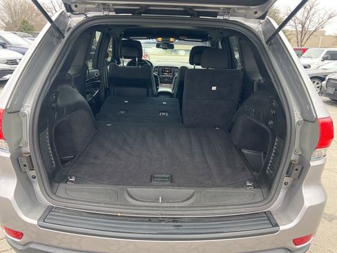 Used 2014 Jeep Grand Cherokee Laredo w/ 18" Wheel & 8.4" Radio Group image 15