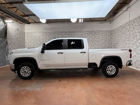 Used 2023 Chevrolet Silverado 2500 W/T w/ WT Fleet Convenience Package image 4