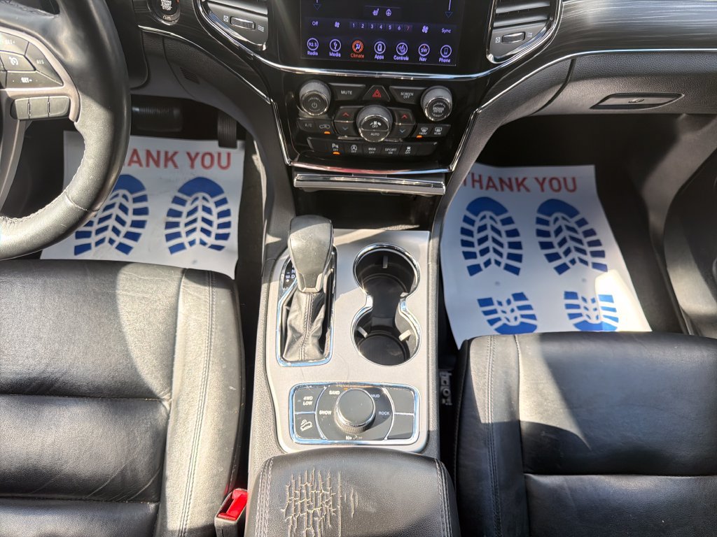 Used 2019 Jeep Grand Cherokee Limited AWD/4WD image 18