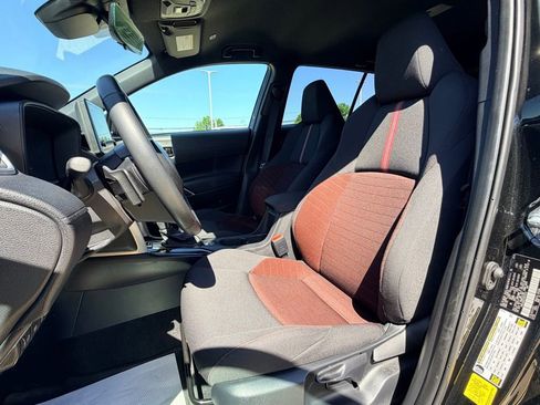 Used 2025 Toyota Corolla Cross AWD Hybrid image 9