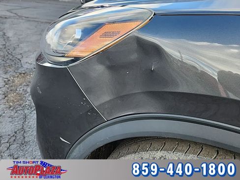 Used 2020 Ford Escape SE image 10