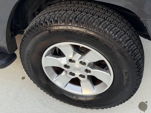 Used 2012 Toyota 4Runner SR5 w/ Convenience Pkg RWD image 14