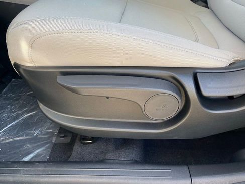 New 2026 Hyundai Tucson SE image 10