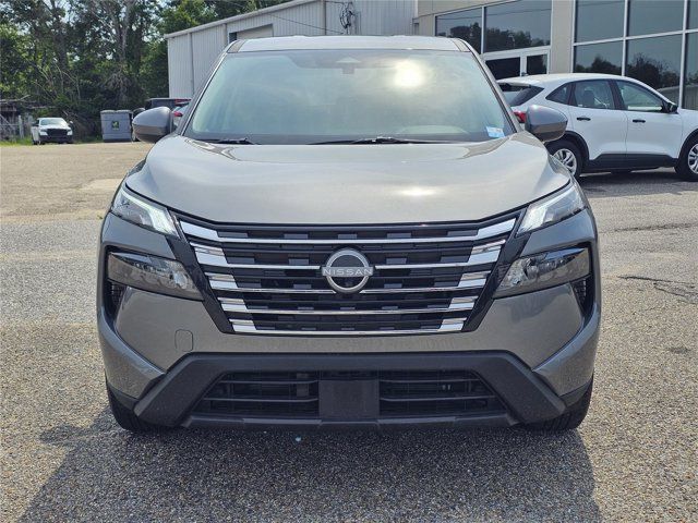 Used 2026 Nissan Rogue SV FWD image 2