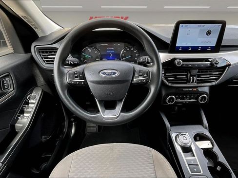 Used 2022 Ford Escape SE FWD image 9