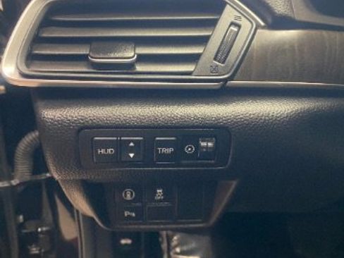 Used 2018 Honda Accord Touring image 28