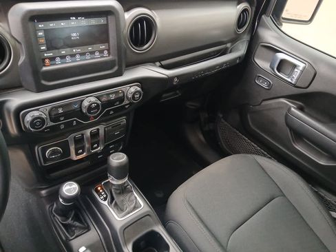 Used 2022 Jeep Wrangler Sport AWD/4WD image 62