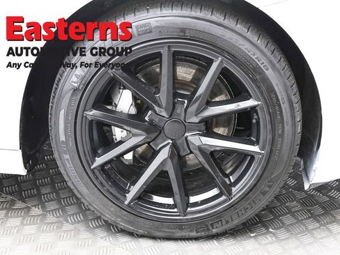 Used 2023 Tesla Model 3 Standard Range image 29