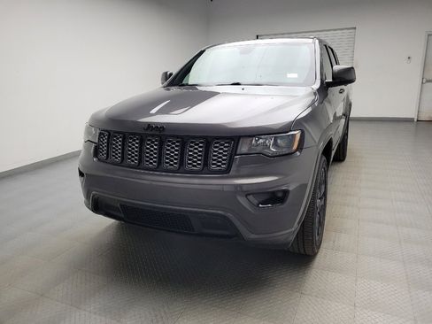Used 2021 Jeep Grand Cherokee Laredo X image 15