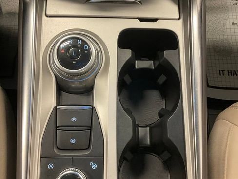 Used 2023 Ford Explorer Platinum w/ Technology Package AWD/4WD image 27