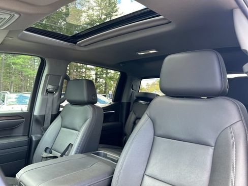 Used 2023 GMC Sierra 1500 SLT w/ SLT Premium Package AWD/4WD image 23