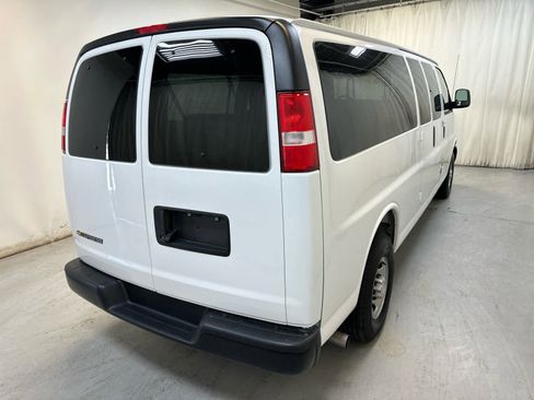 Used 2025 Chevrolet Express 3500 LS image 11