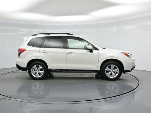 Used 2016 Subaru Forester 2.5i Limited AWD/4WD image 22