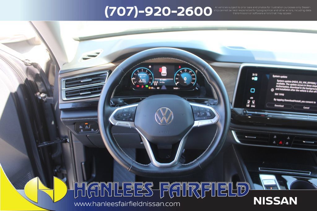 Used 2025 Volkswagen Atlas SE FWD image 18