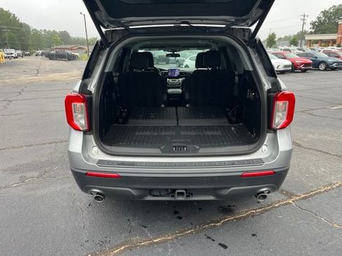 Used 2023 Ford Explorer XLT w/ Equipment Group 202A RWD image 33