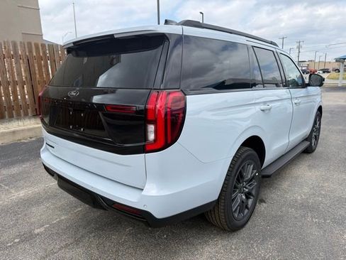 New 2026 Ford Expedition Platinum w/ Stealth Appearance Package image 5