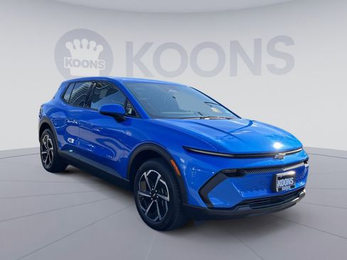 New 2026 Chevrolet Equinox EV LT image 8