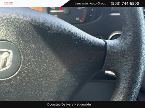 Used 2007 Dodge Sprinter 2500 RWD image 12