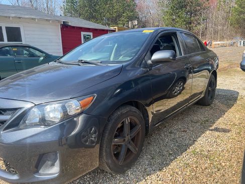 Used 2012 Toyota Corolla L image 1