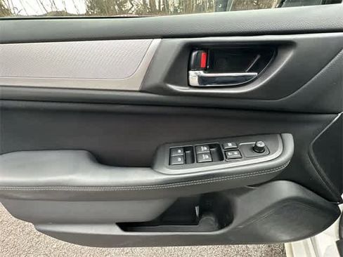 Used 2019 Subaru Legacy 2.5i Premium image 16