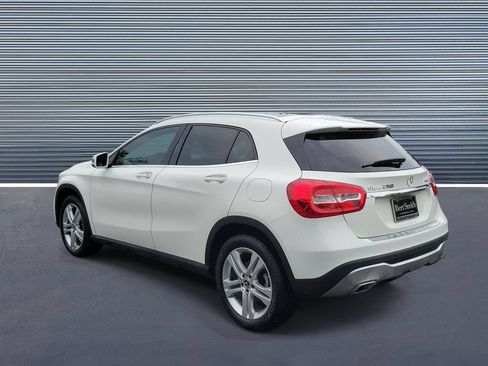 Used 2019 Mercedes-Benz GLA 250 4MATIC image 4