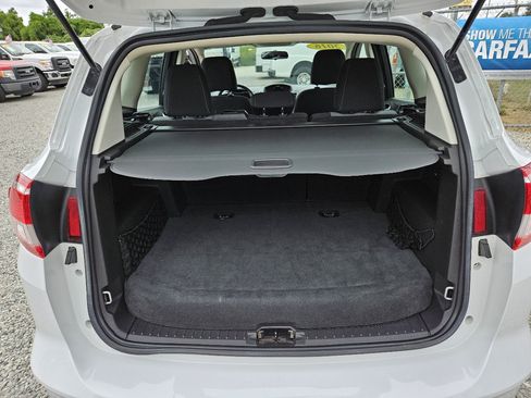 Used 2017 Ford C-MAX SE image 20