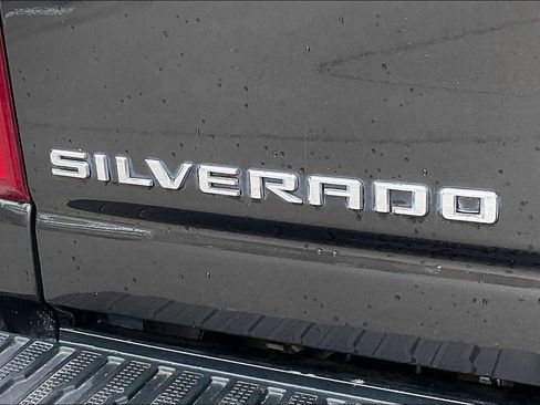 Used 2021 Chevrolet Silverado 2500 LTZ w/ LTZ Premium Package AWD/4WD image 30