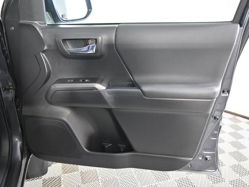 Used 2023 Toyota Tacoma TRD Off-Road AWD/4WD image 13