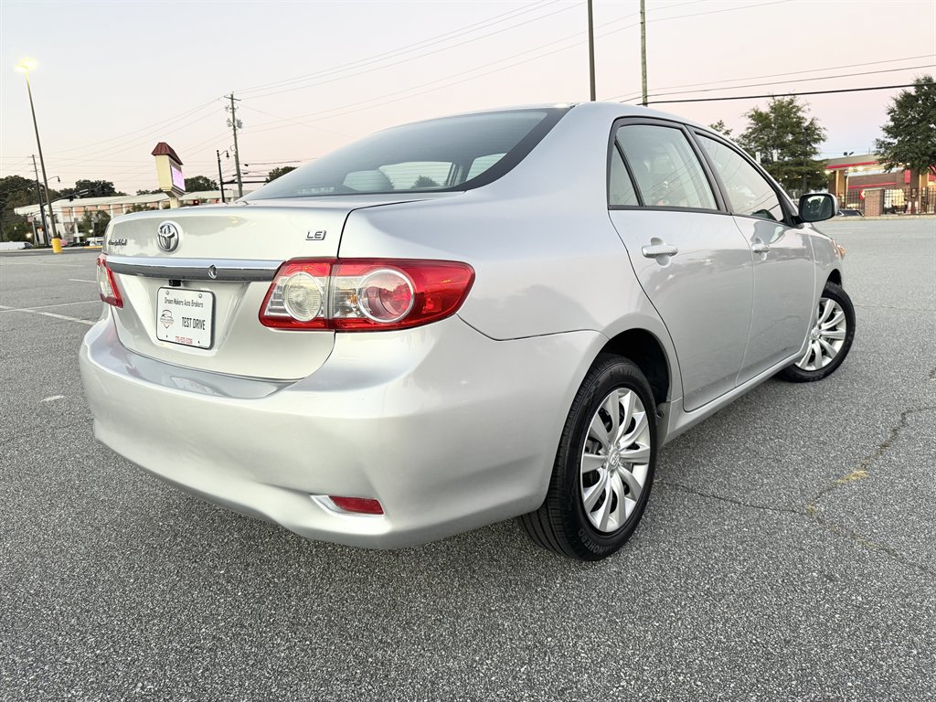 Used 2012 Toyota Corolla LE FWD image 23