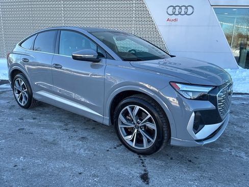 Used 2023 Audi Q4 e-tron Premium Plus w/ Premium Plus image 2