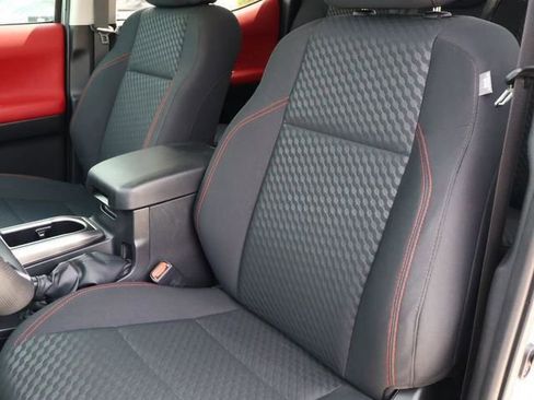 Used 2023 Toyota Tacoma SR5 RWD image 15