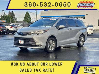Certified 2022 Toyota Sienna XLE Woodland Edition