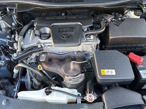 Used 2012 Toyota Camry LE FWD image 26