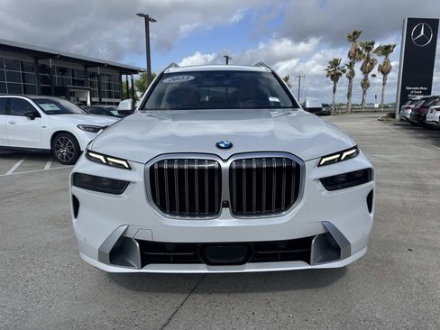 Used 2023 BMW X7 xDrive40i w/ Premium Package AWD/4WD image 2